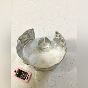 Silver Broad Bracelet with Adjustable Fit Ring.